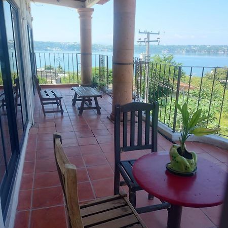 Hotel La Laguna Tequesquitengo Eksteriør bilde
